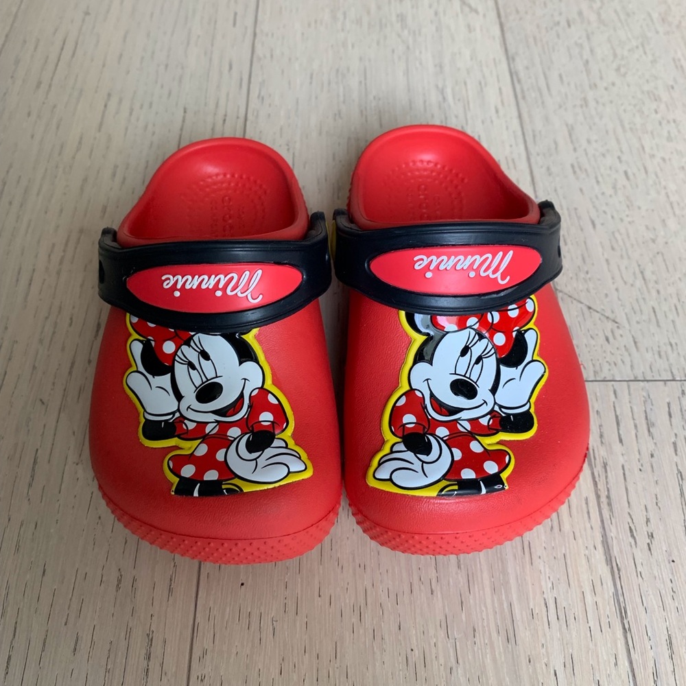 Crocs- Minnie